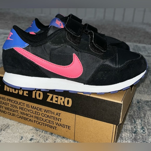 **SOLD** Nike Valiant (Smoke Grey/Sunset Pulse), Youth Size 1.5 - $20 - Picture 7 of 10